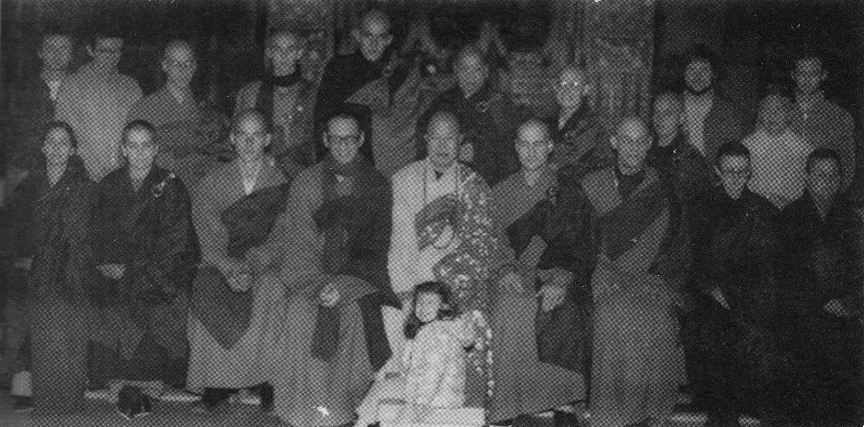 �ŤƦѩM�|�l������M��2 - ���Ĥۤ� �Y�����EIn Memory of the Venerable Master Hsuan Huan - Transformation of a Bodhisattva,