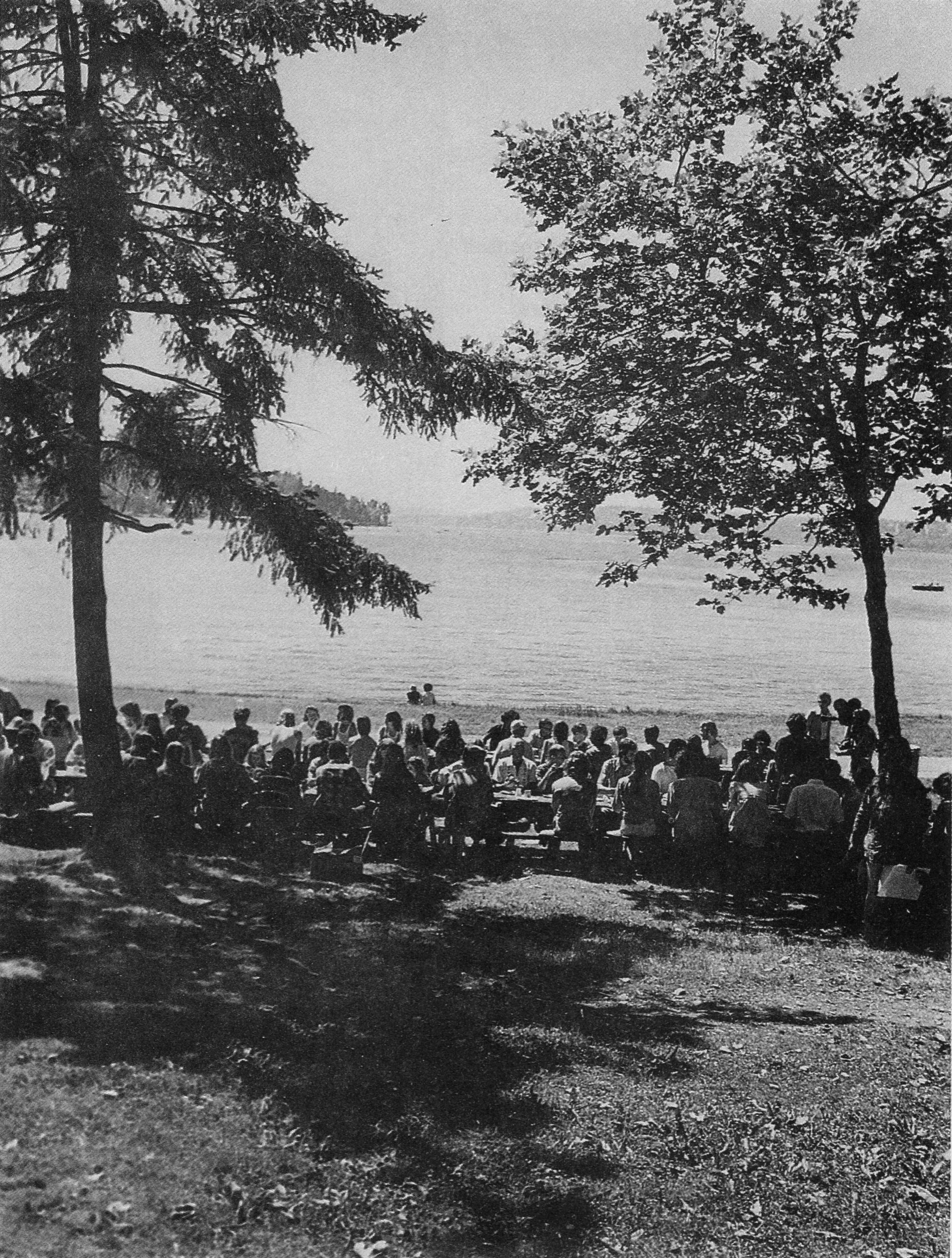 �ŤƦѩM�|�l������M��2 - ���Ĥۤ� �Y�����EIn Memory of the Venerable Master Hsuan Huan - Transformation of a Bodhisattva,