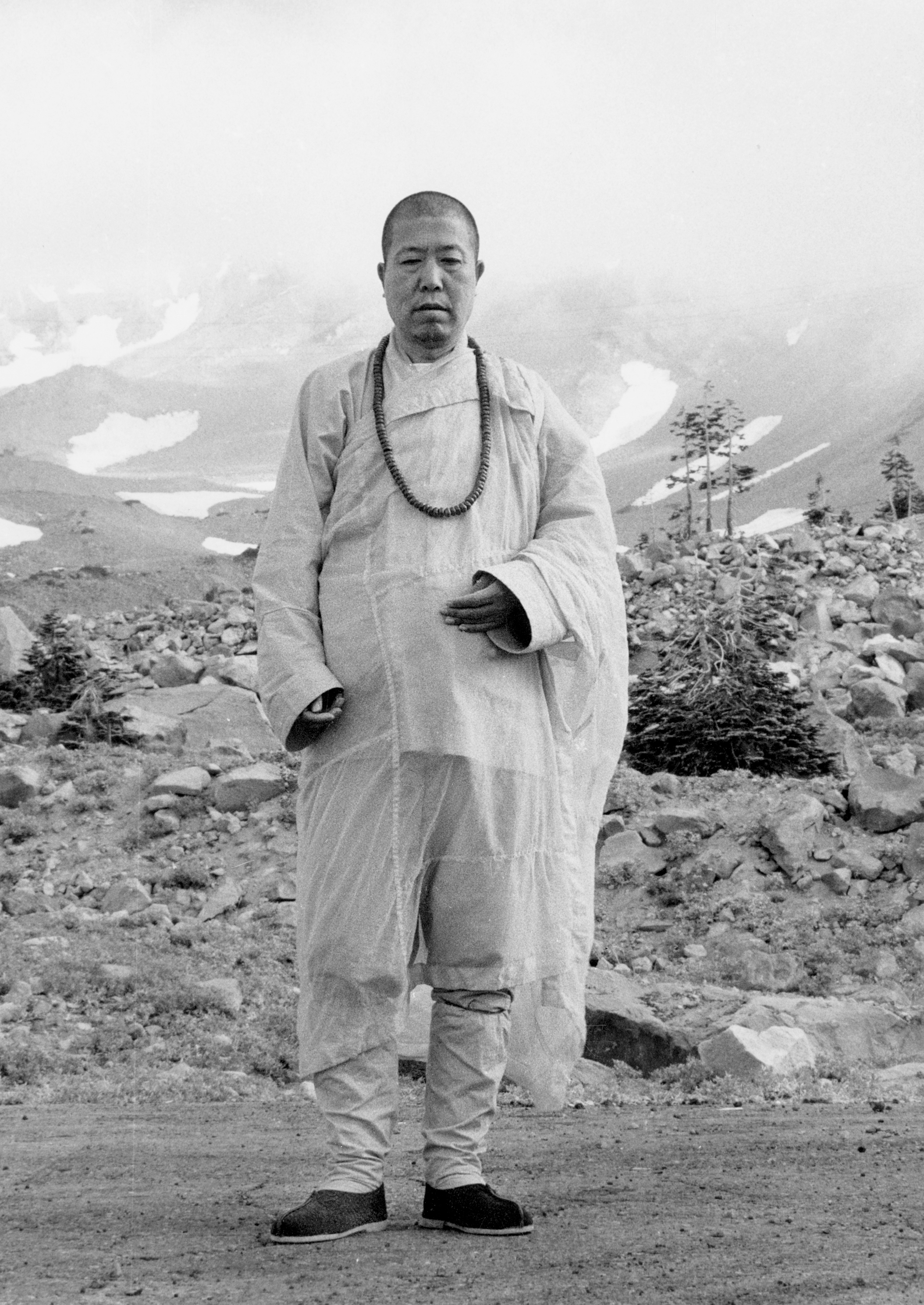 ŤƦѩM|lM2 - Ĥۤ YEIn Memory of the Venerable Master Hsuan Huan - Transformation of a Bodhisattva,